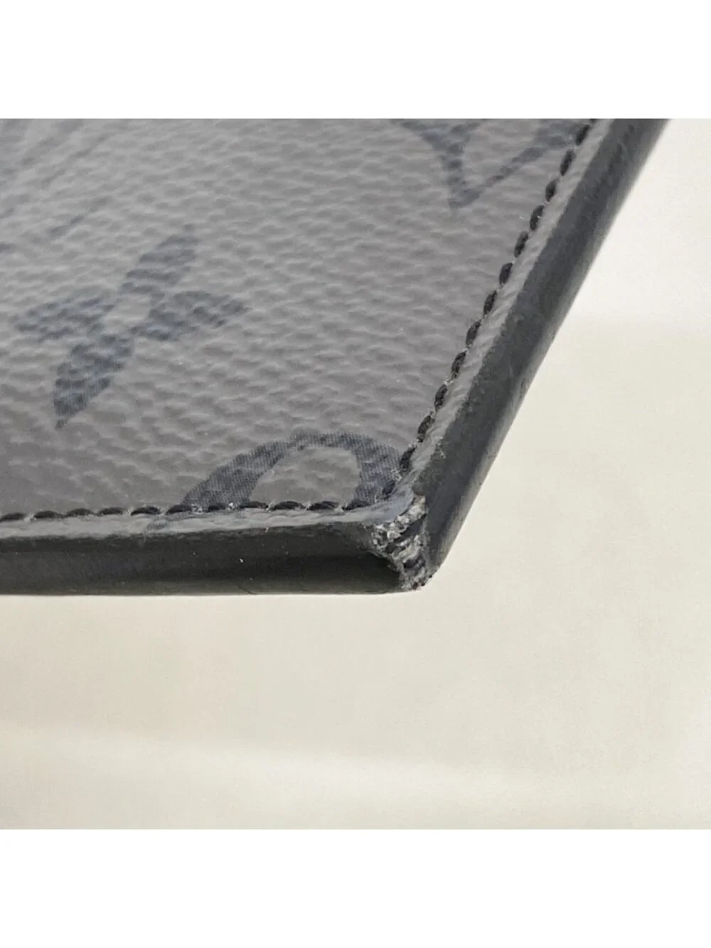 Louis Vuitton Monogram Eclipse Reverse Coin Card Holder Black Gray